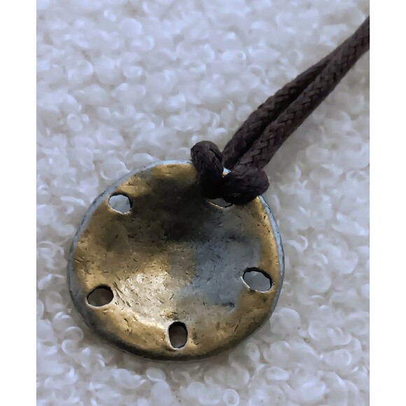 Boho Pewter Sand Dollar Pendant Necklace Adjustable Brown Cord 22 in - Picture 8 of 8